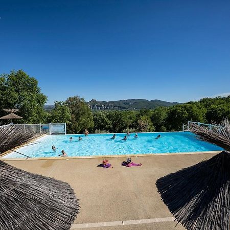 Charmant camping Familiale 3 Etoiles vue 360 plage piscine à débordement empl XXL Labeaume Exterior foto