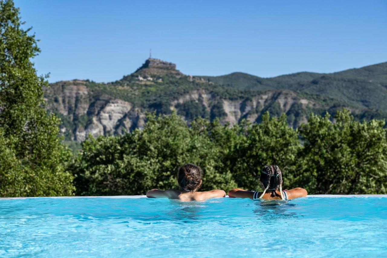 Charmant camping Familiale 3 Etoiles vue 360 plage piscine à débordement empl XXL Labeaume Exterior foto
