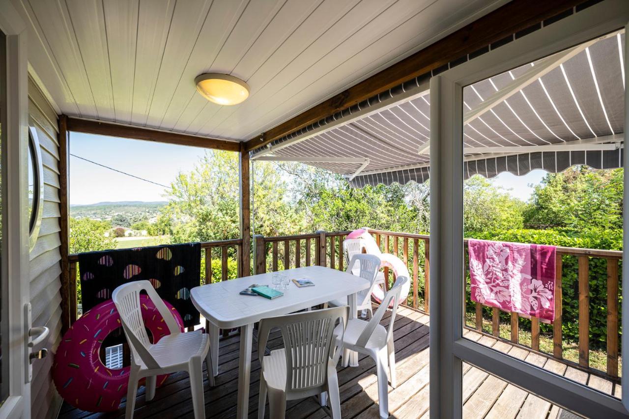 Charmant camping Familiale 3 Etoiles vue 360 plage piscine à débordement empl XXL Labeaume Exterior foto