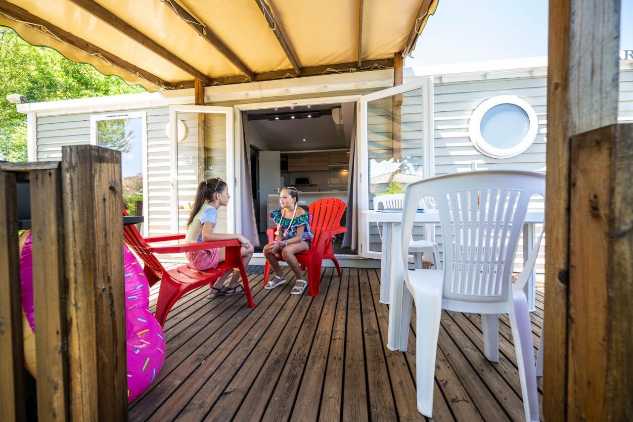 Charmant camping Familiale 3 Etoiles vue 360 plage piscine à débordement empl XXL Labeaume Exterior foto