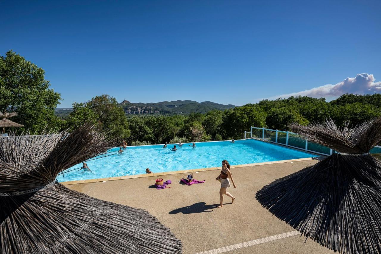 Charmant camping Familiale 3 Etoiles vue 360 plage piscine à débordement empl XXL Labeaume Exterior foto