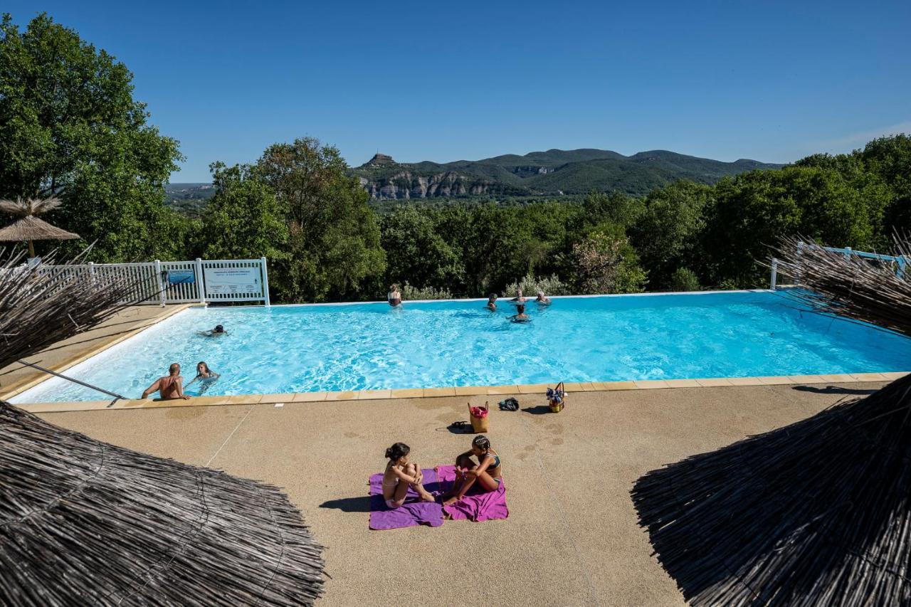 Charmant camping Familiale 3 Etoiles vue 360 plage piscine à débordement empl XXL Labeaume Exterior foto